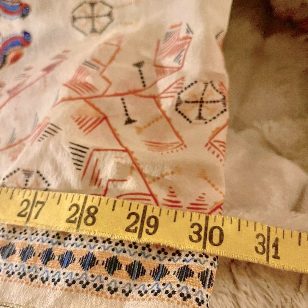 Jim Renoir - Vintage Italian Designer Scarf with gold thread trim​ - Picture 10 of 12